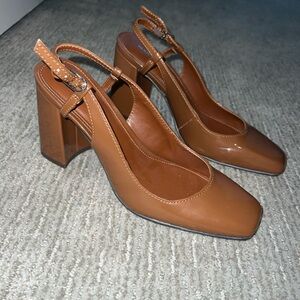 BROWN SLING BACK HEEL